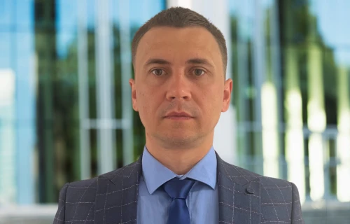 Artem S. Popov