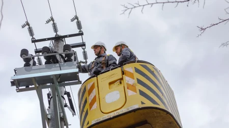 Image library / DTEK Grids’ emergency crews, restoring electricity