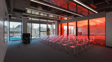 Image library / Academy DTEK, office