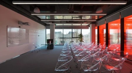 Image library / Academy DTEK, office