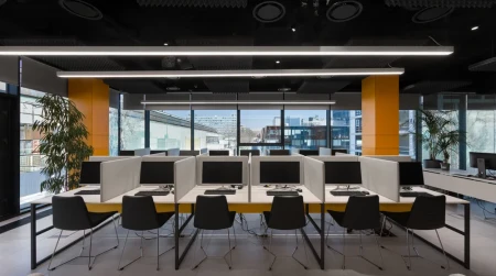 Image library / Academy DTEK, office