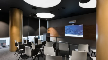 Image library / Academy DTEK, office
