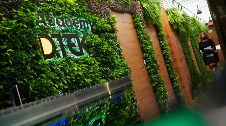 Image library / Academy DTEK, office