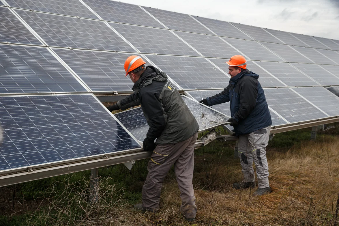 Tryfonivska SPP, solar panels, restoring