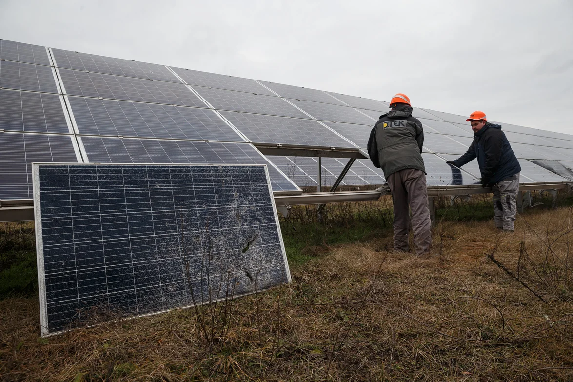 Tryfonivska SPP, solar panels, restoring