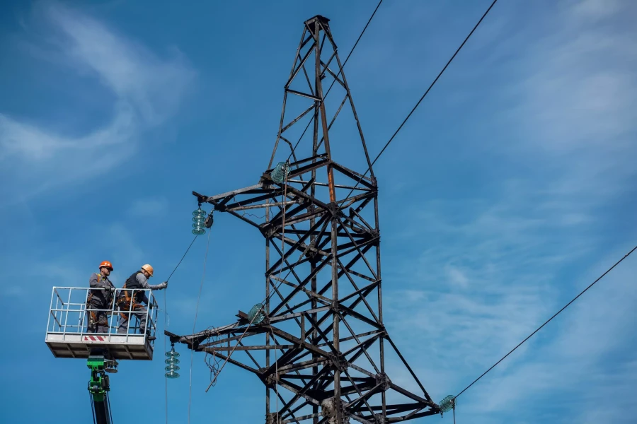 DTEK Grids’ emergency crews