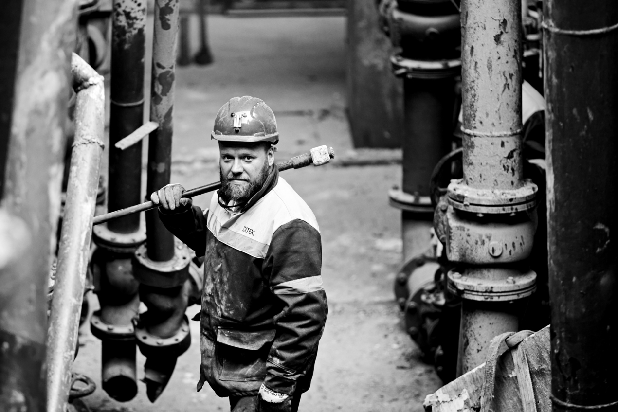 DTEK power engineer after another russian attack on thermal power plant, spring 2024