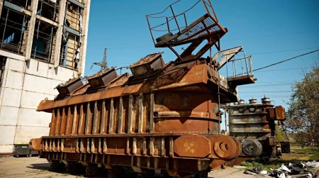 Фотогалерея / Пошкоджений трансформатор на ТЕС ДТЕК після російської атаки, весна 2024