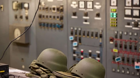 Фотогалерея / Захисне спорядження енергетиків ДТЕК під час сигналу про авіаційний наліт