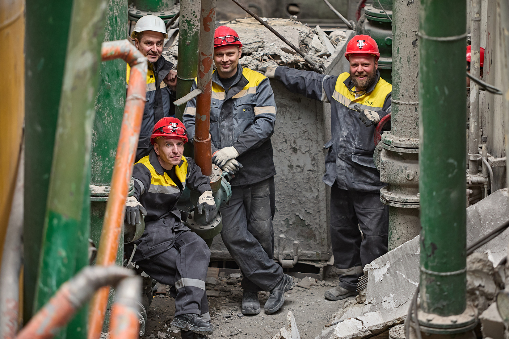 Engineers of DTEK's thermal power plant clear debris and eliminate the consequences of russian massive attacks