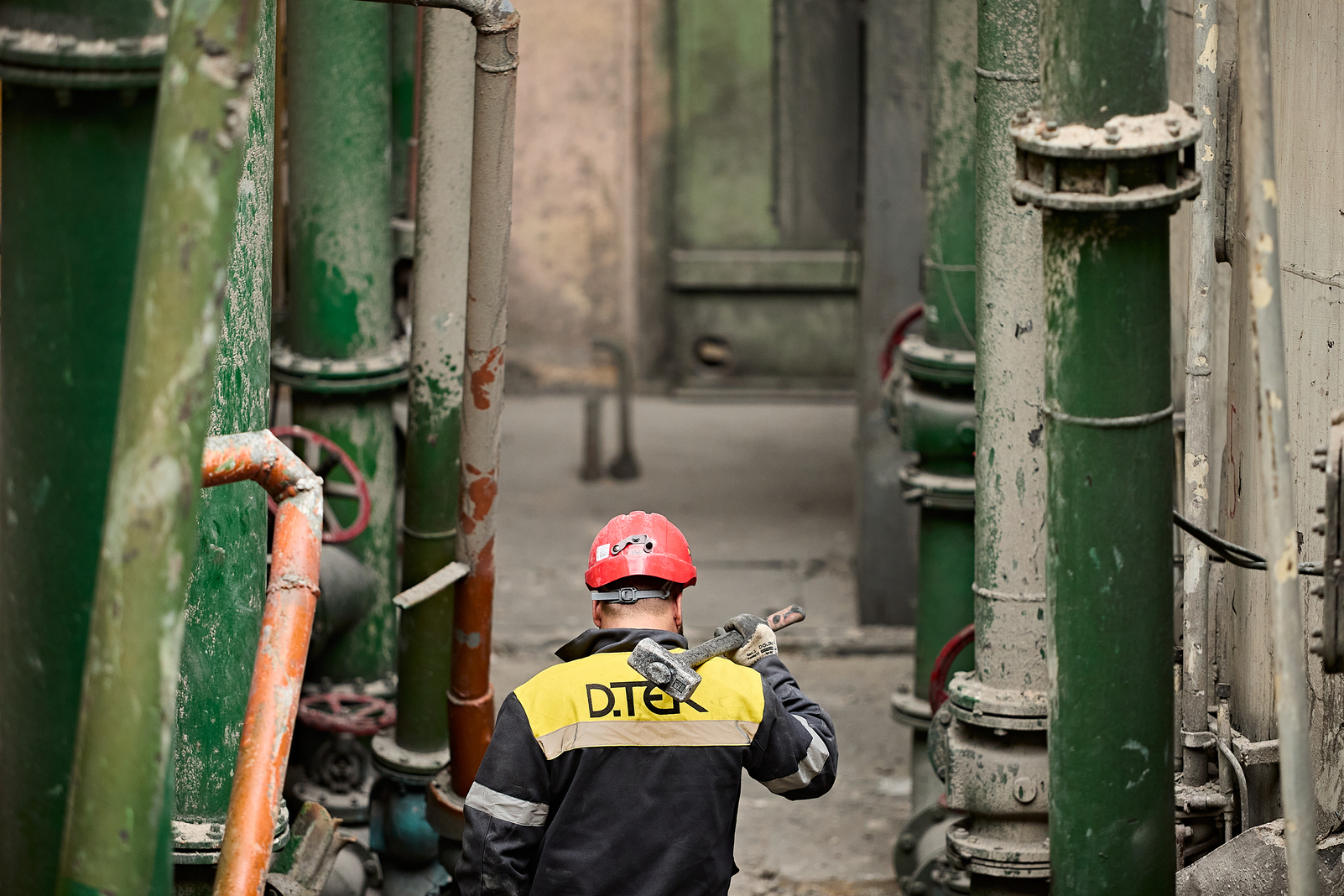 An employee of one of DTEK's thermal power plants that was damaged by a russian attack