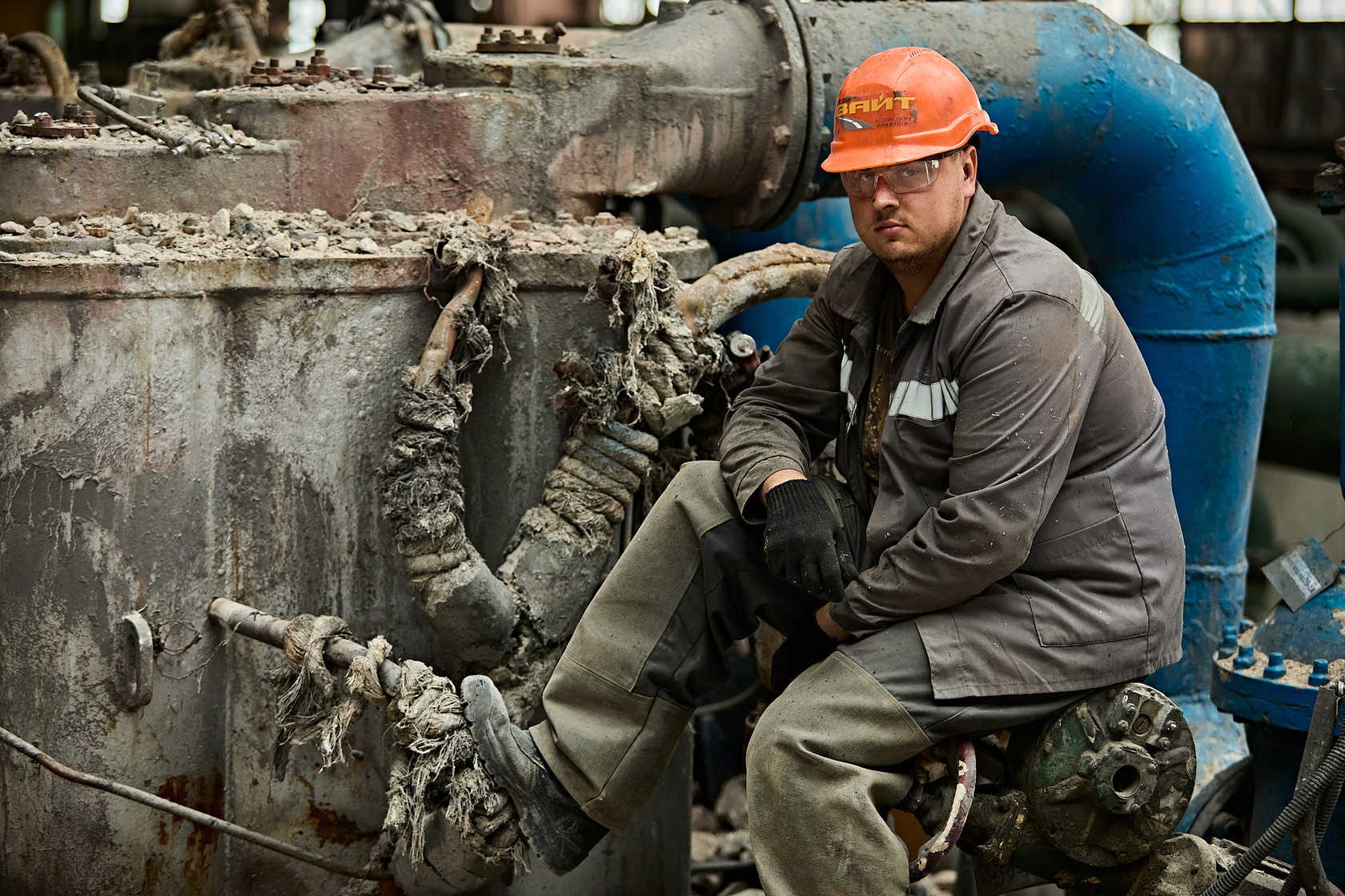 An employee of one of DTEK's thermal power plants that was damaged by a russian attack