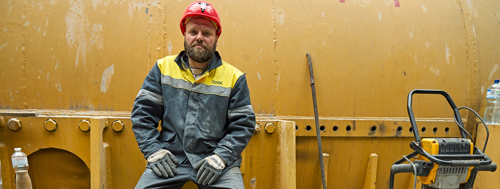 An employee of one of DTEK's thermal power plants that was damaged by a russian attack