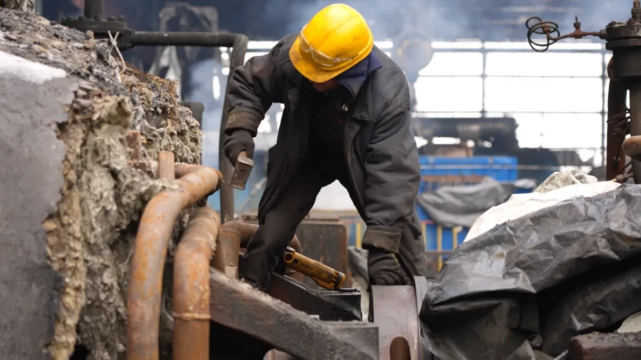 BBC correspondent Paul Adams visits a damaged DTEK power plant