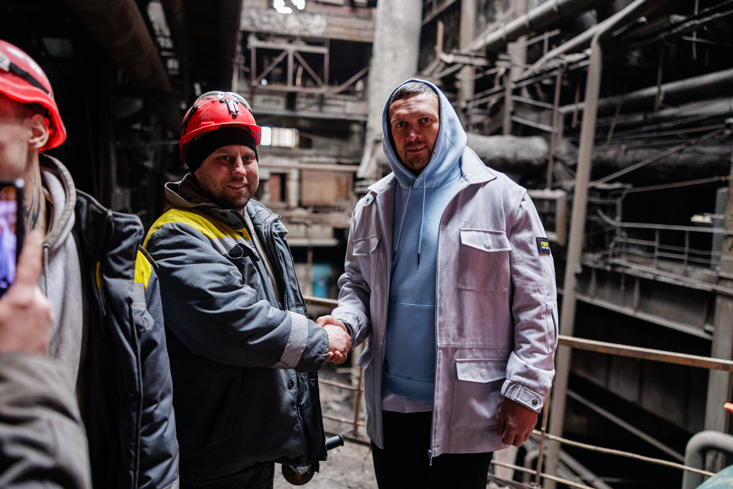 Usyk trains at a damaged DTEK power plant
