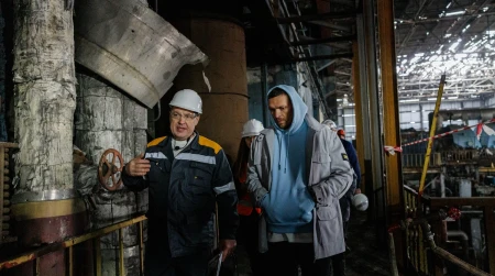 Image library / Usyk trains at a damaged DTEK power plant