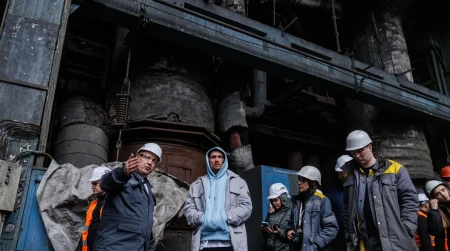 Image library / Usyk trains at a damaged DTEK power plant