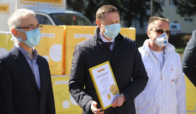 DTEK, in colloboration with the Rinat Akhmetov Foundation, provided 30’000 rapid tests for the detection of coronavirus to the Lviv region