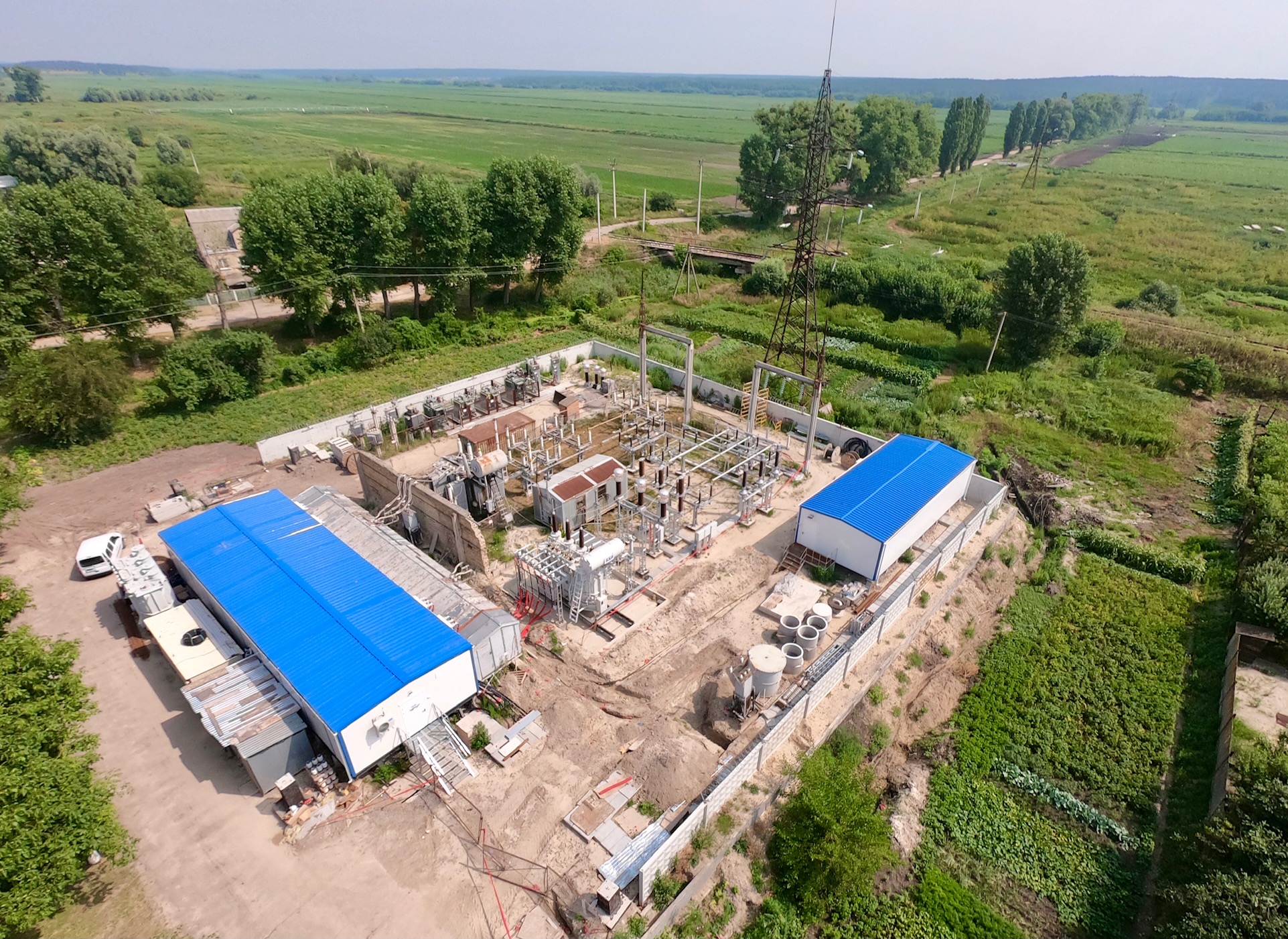 Велике оновлення мереж: за 2021 рік ДТЕК покращив електричну інфраструктуру для 300 тисяч клієнтів у Київській області