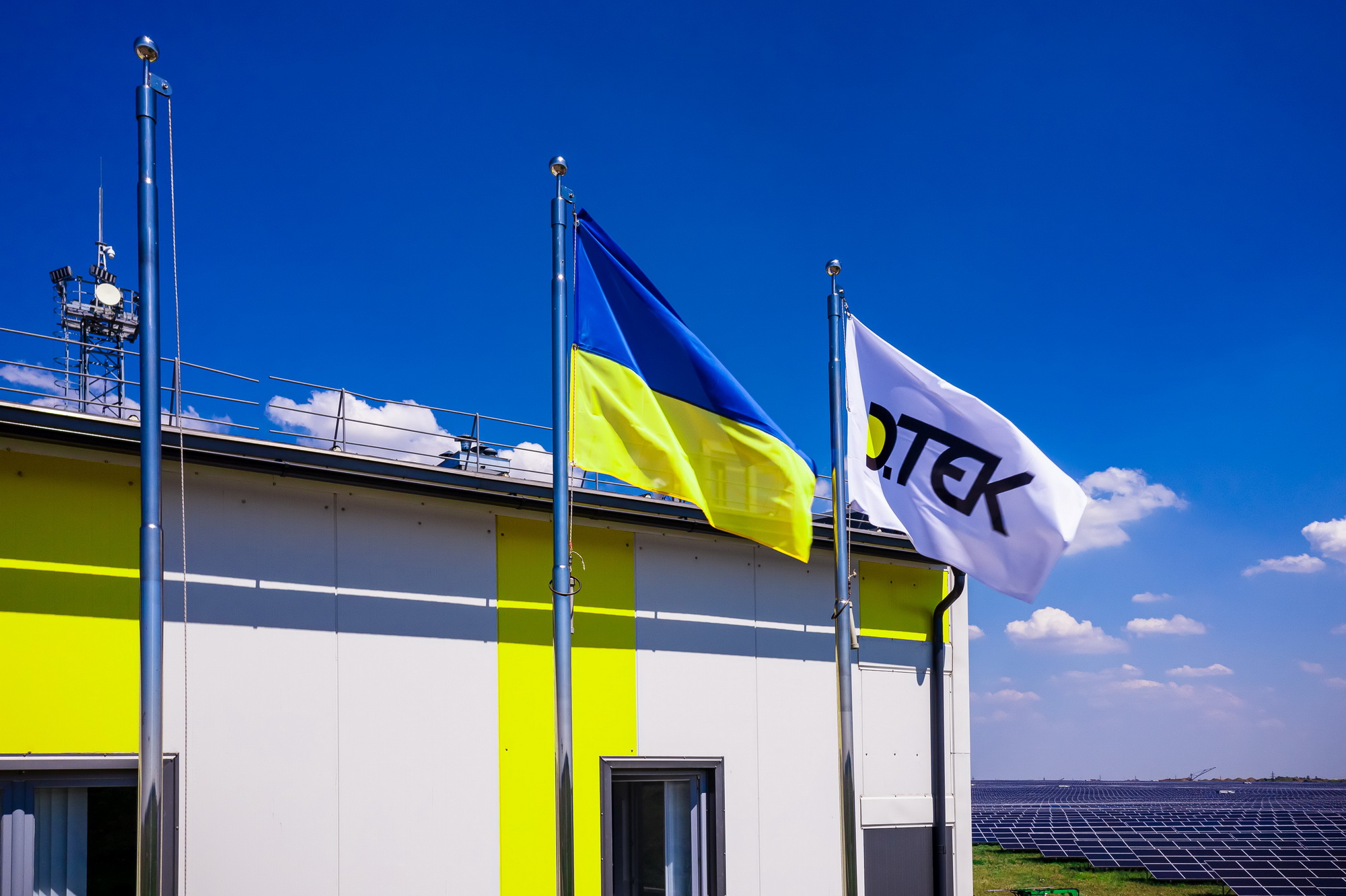 Менше сонця та вітру: ДТЕК ВДЕ у 2021 році знизив відпуск «зеленої» електроенергії на 12%