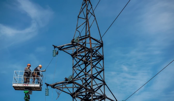 DTEK Grids honoured with US energy association award for prompt power restoration efforts during wartime