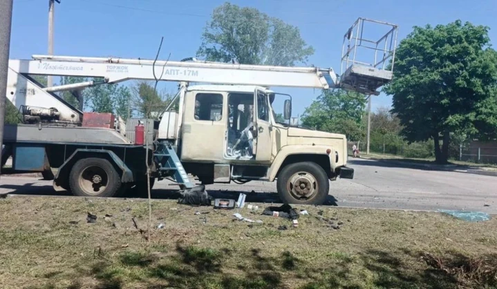 Drone strikes DTEK repair vehicle as crew works to restore power in Dnipropetrovsk region