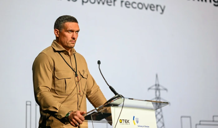“Real strength lies in the people”: Oleksandr Usyk at DTEK Energy Evening