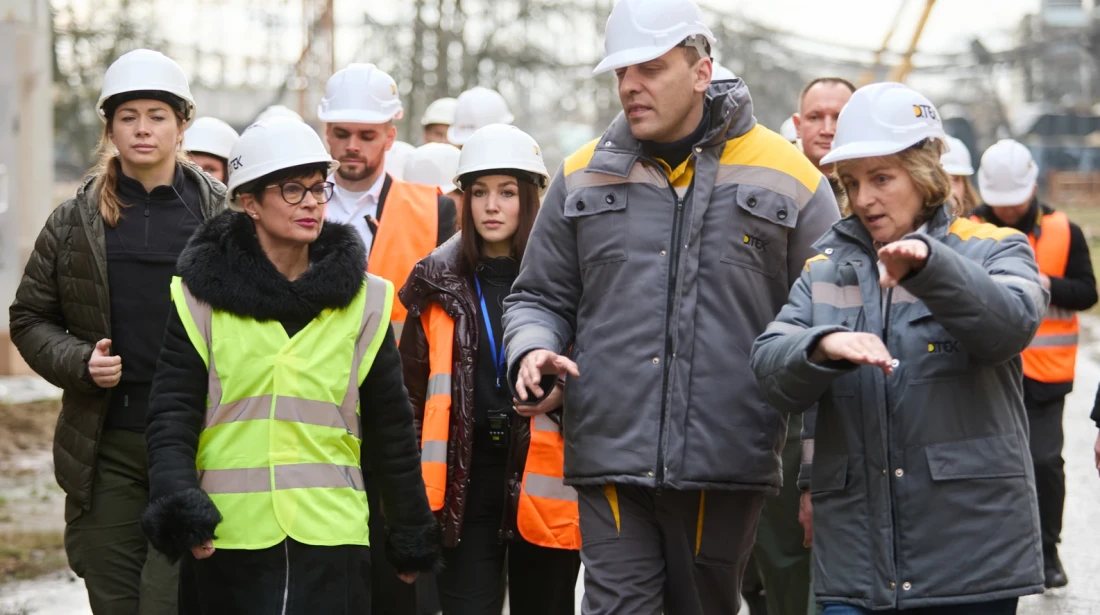Єврокомісарка Марта Кос відвідала теплову електростанцію ДТЕК на тлі посилення атак по енергосистемі України