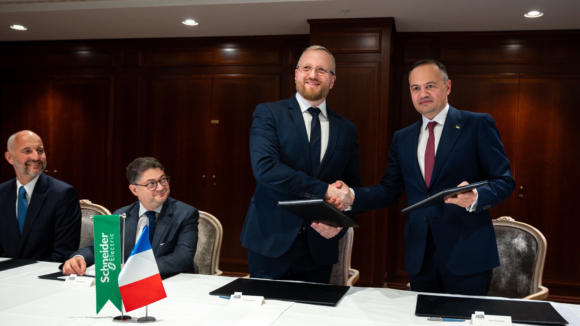Schneider Electric and DTEK Group announce Memorandum of Understanding