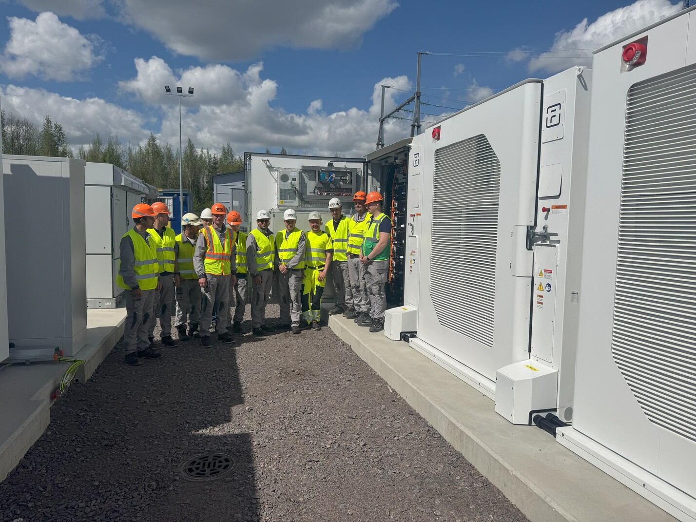 DTEK Renewables employees attending a training course on energy storage system management by Fluence