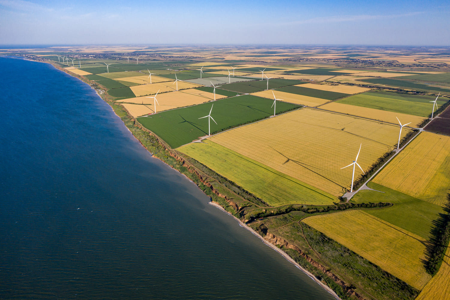 DTEK's strategic goal is to achieve carbon neutrality by 2040. Picture 1