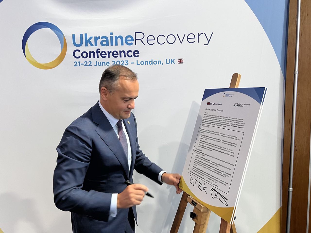 Maxim Timchenko, DTEK, CEO, Coalition, energy sign